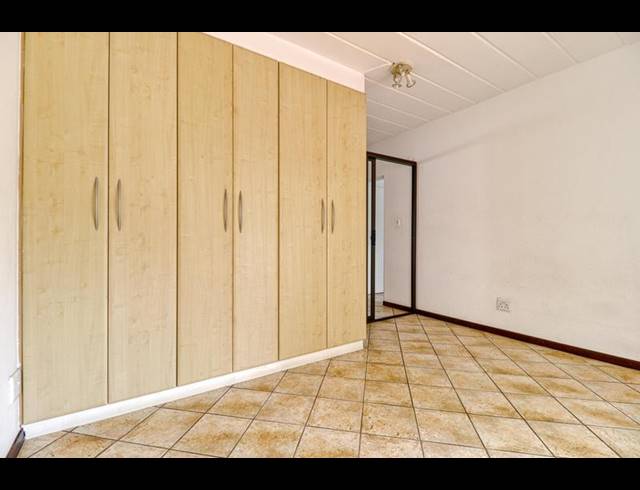 1 BEDROOM APARTMENT FOR SALE IN NOORDHANG